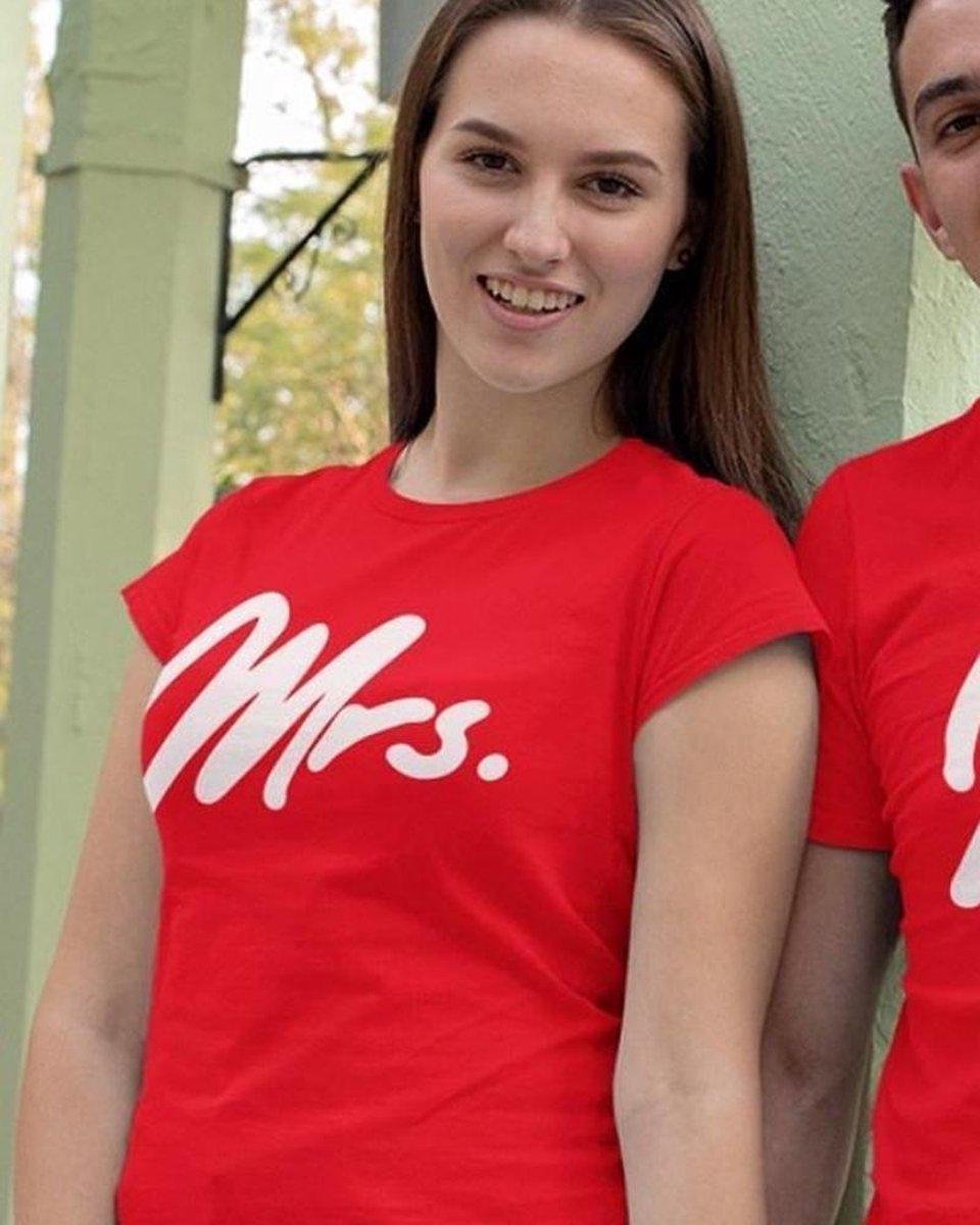 Mr & Mrs T-Shirt Premium Red (Mrs - Maat 3XL) | Koppel Cadeau | Valentijn Cadeautje voor hem & haar